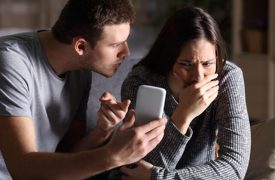 phát hiện vợ ngoại tình qua tin nhắn