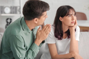 Cách xử lý khi vợ bỏ nhà đi khôn khéo & hiệu quả